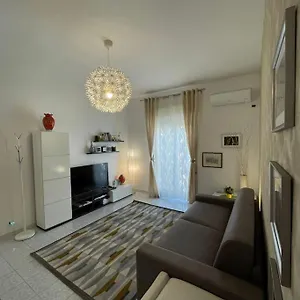 Casa Galea Appartamento Aeroporto di Catania Fontana Rossa